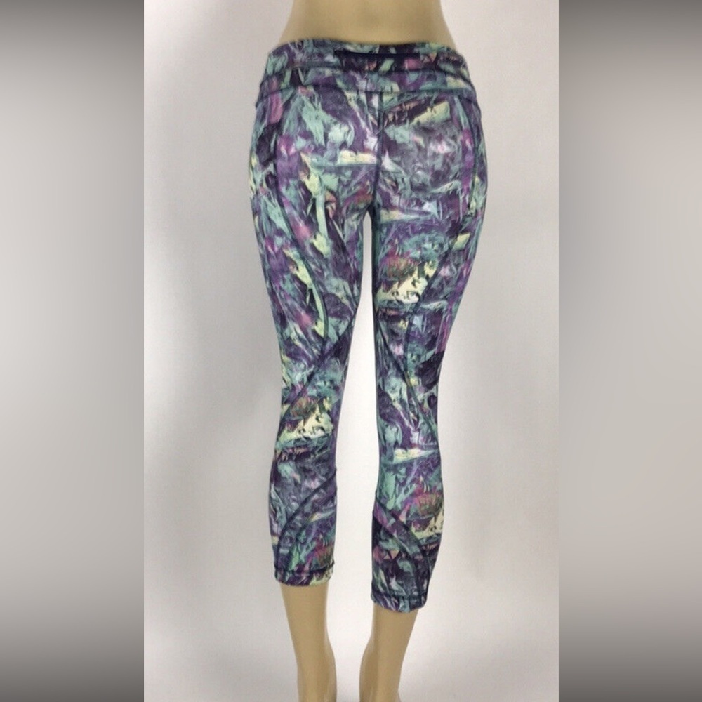Lululemon Run Top Speed Crop Iridescent Color inspire patterned Leggings Sz 4